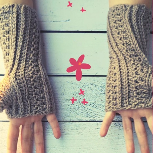 ✨ Amabella Mitts Pattern 🧶 Stylish Fingerless Gloves! ❄️